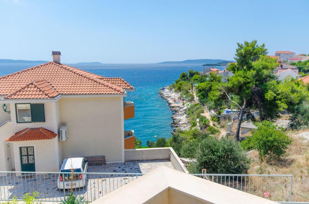 Damjan Villa *